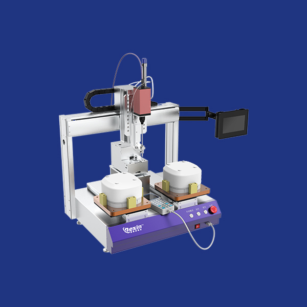 Servo screw machine with suction nozzle